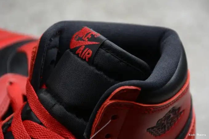 Kick Theory BQ4422-600 High 1 Jordan 85 Red Varsity Air 0515